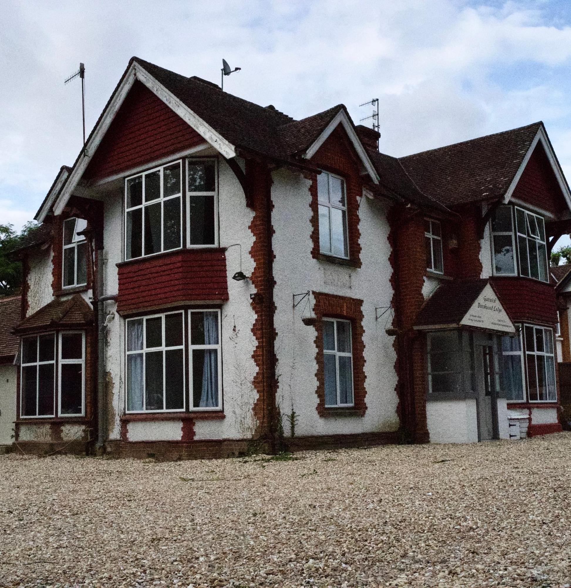 Gatwick Birchwood Lodge With Holiday Parking Horley Buitenkant foto